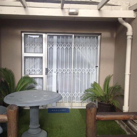 Smithland Guest Apartments Cape Town Bellville Εξωτερικό φωτογραφία