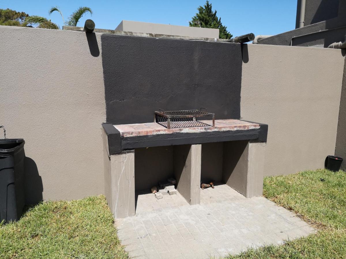 Smithland Guest Apartments Cape Town Bellville Εξωτερικό φωτογραφία